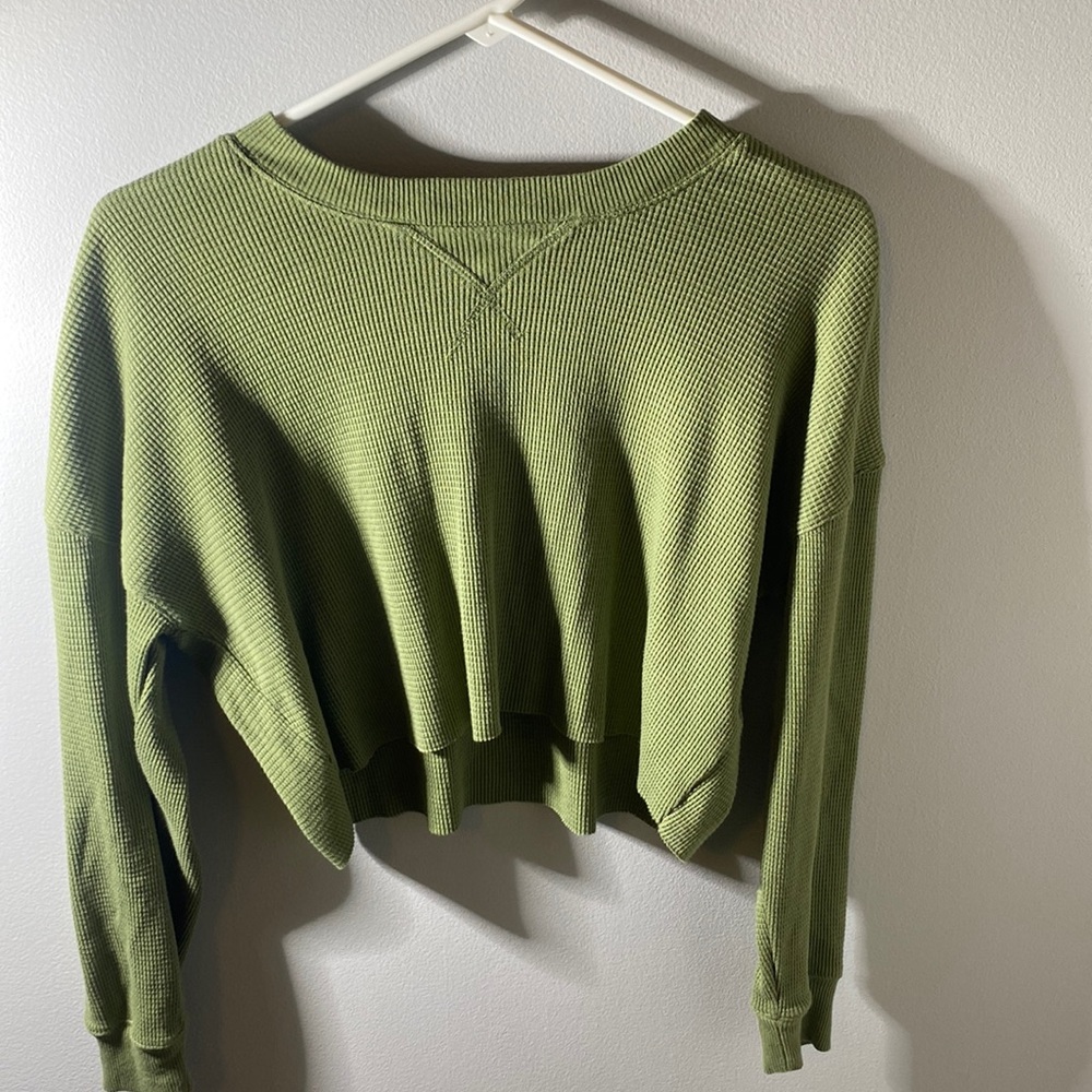 Forever 21, green crop top, long sleeve, good condition